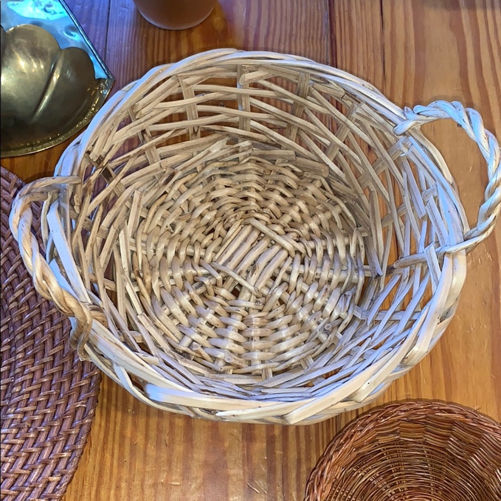 ⭐️HP Best in Home⭐️ Boho basket & brass wall set - Picture 12 of 12